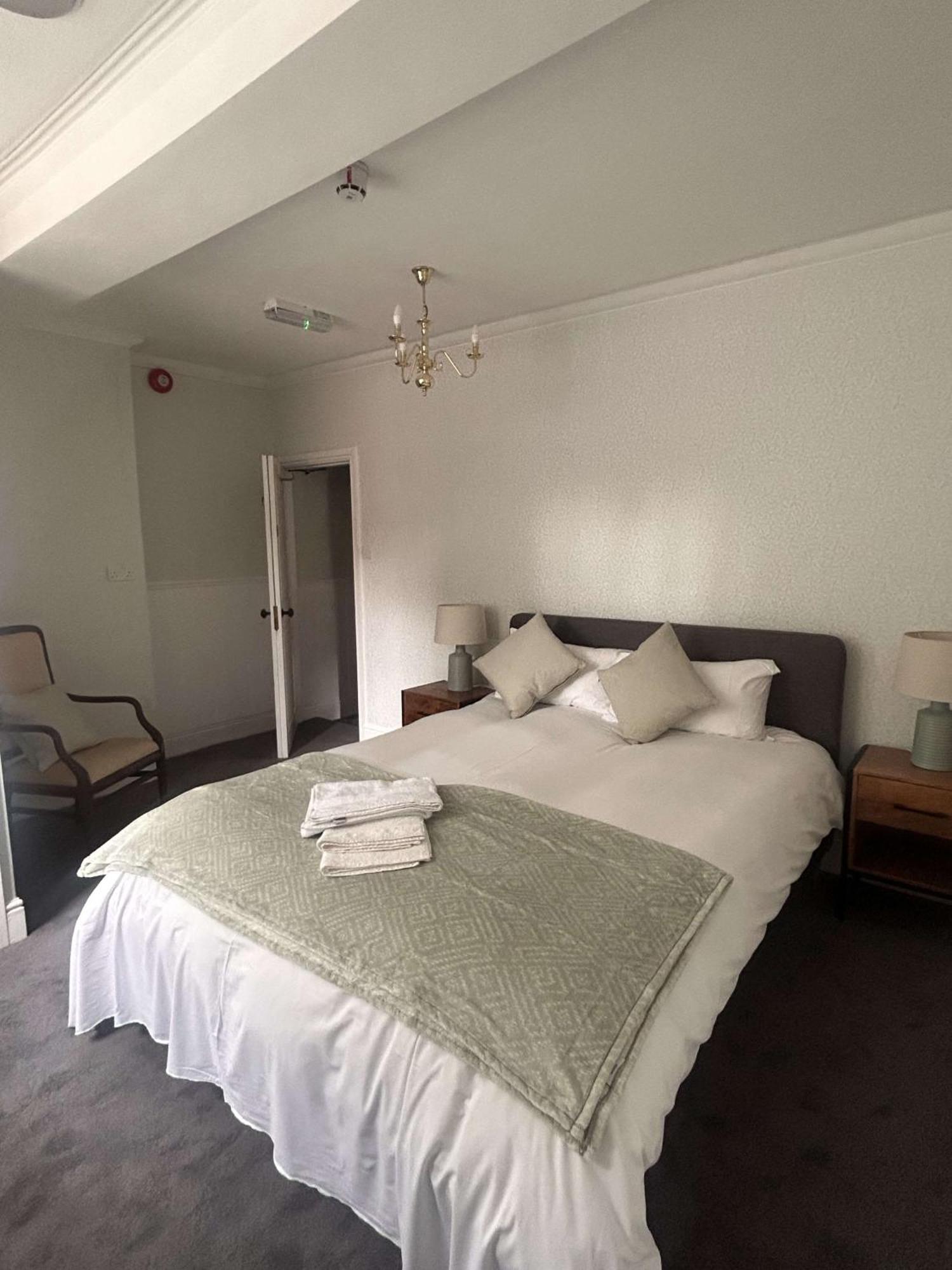 Oyo Blenheim House Hotell Etwall Exteriör bild